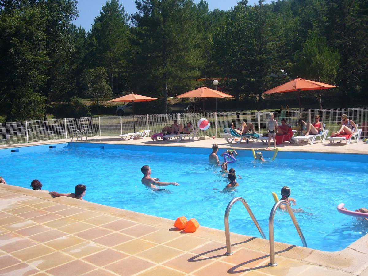 Camping De Graniers Monoblet Экстерьер фото