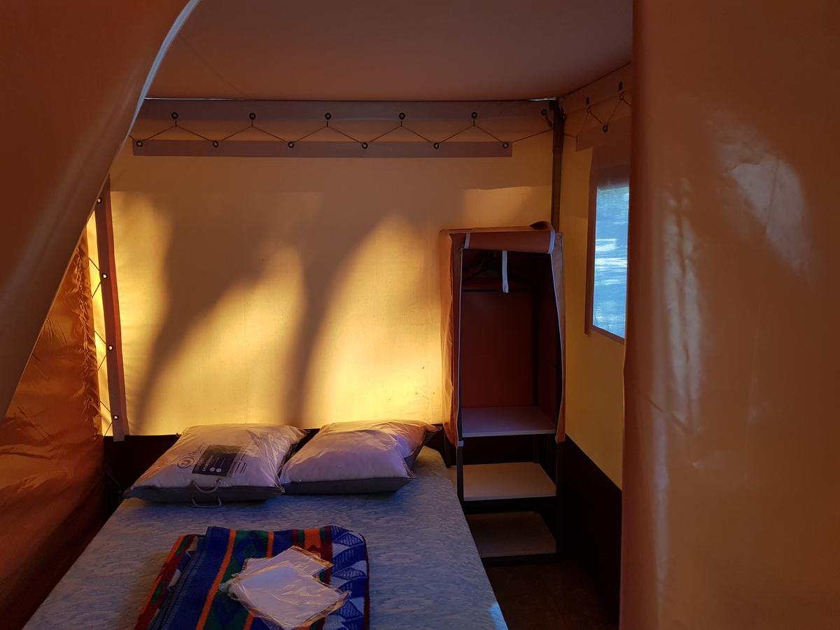 Camping De Graniers Monoblet Экстерьер фото